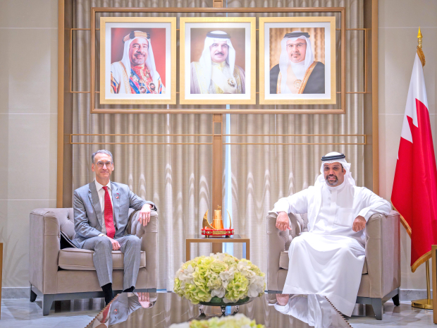 <p>Finance and National Economy Minister Shaikh Salman bin Khalifa Al Khalifa yesterday met US Ambassador Steven Bondy.</p>
<p>He highlighted longstanding bilateral ties and underscored the strategic partnership that continues to grow across various fields. He noted the mutual commitment to further strengthening co-operation for the benefit of both countries and their people.</p>
<p>The minister emphasised the importance of building on current partnerships to develop new areas of co-operation that serve shared goals.</p>